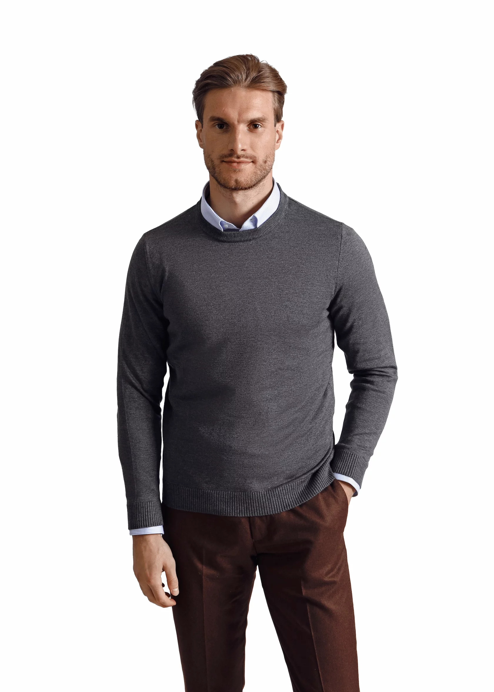 Dark grey pullover