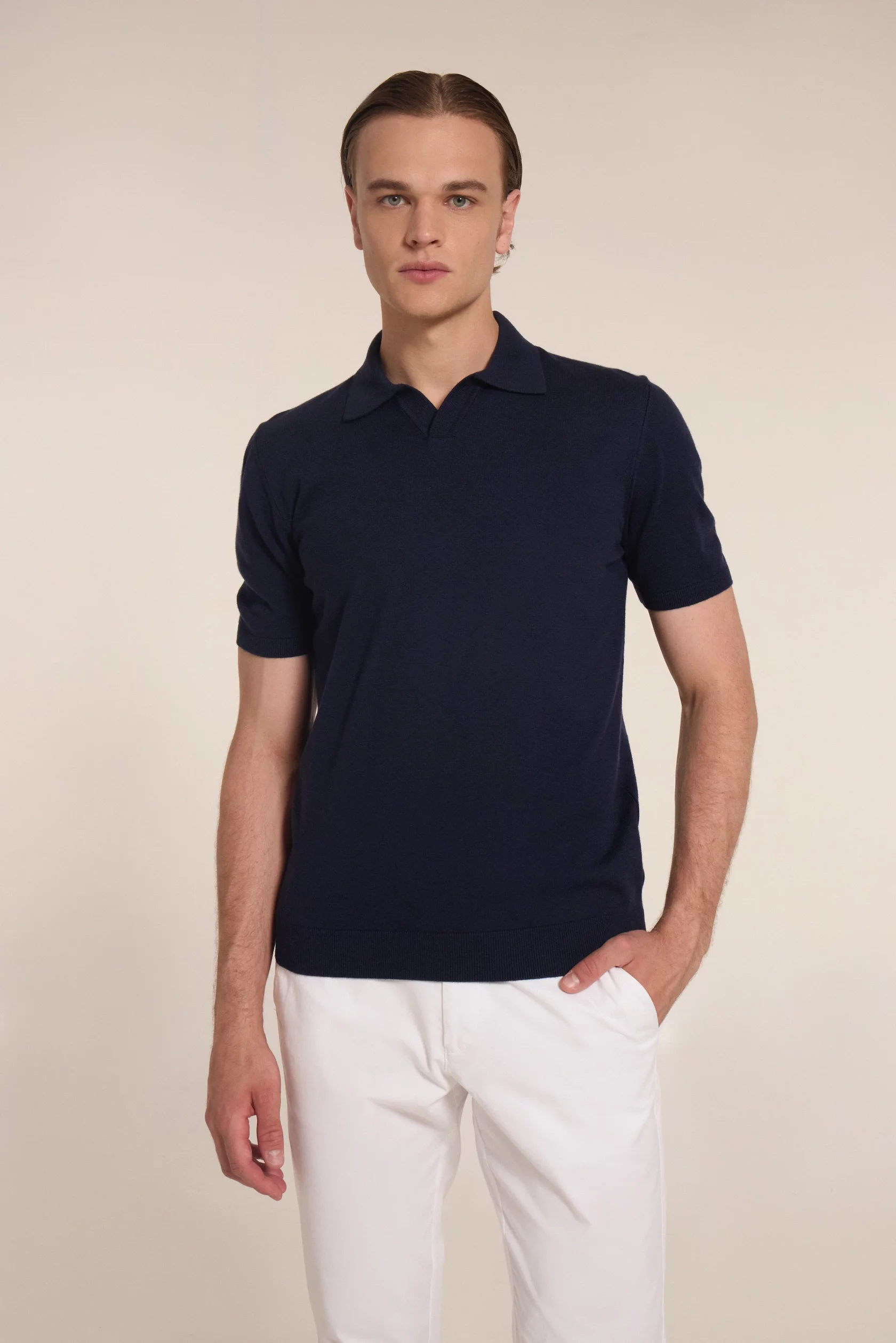 Creme white polo V with cashmere - Image 3