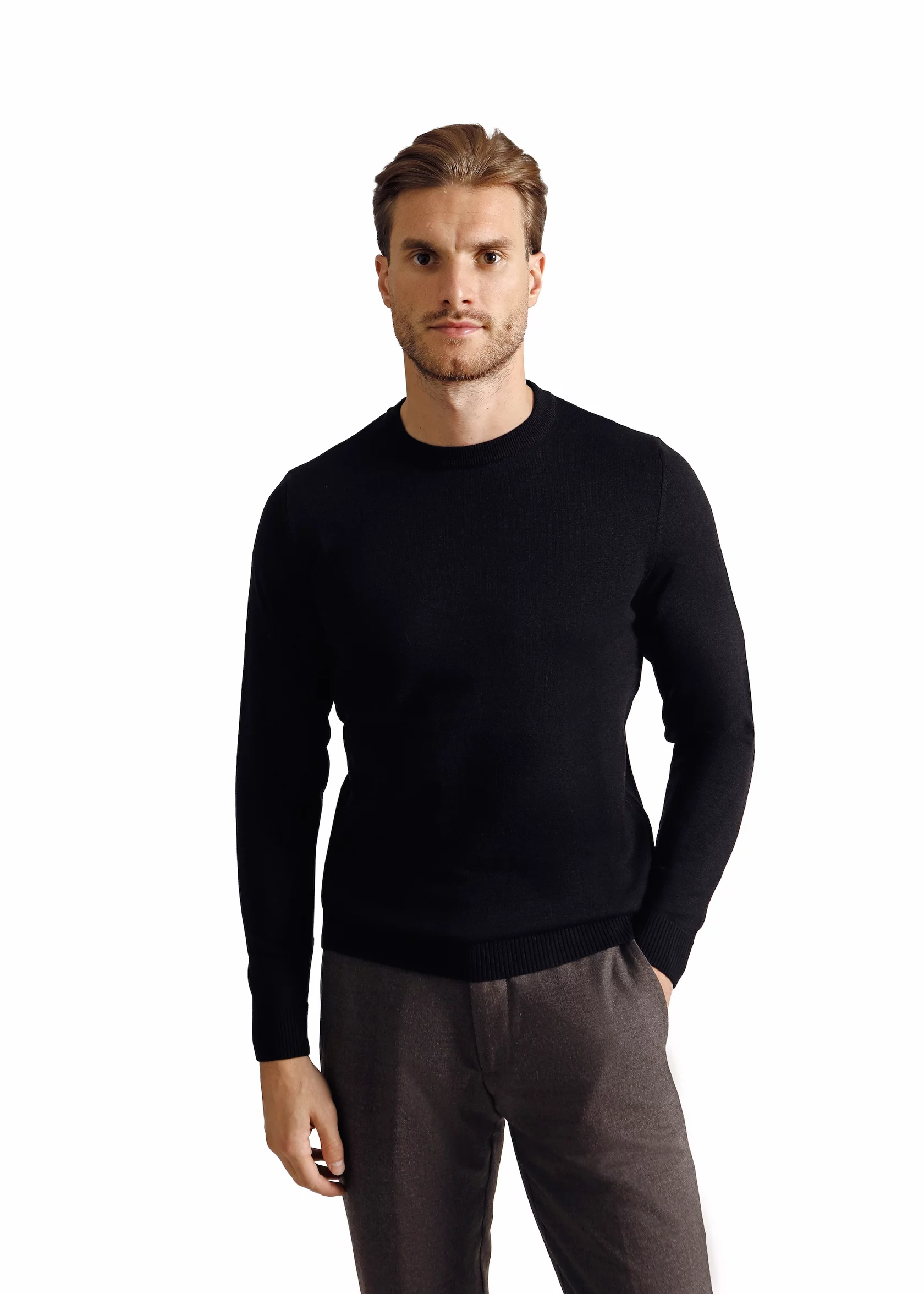 Black pullover