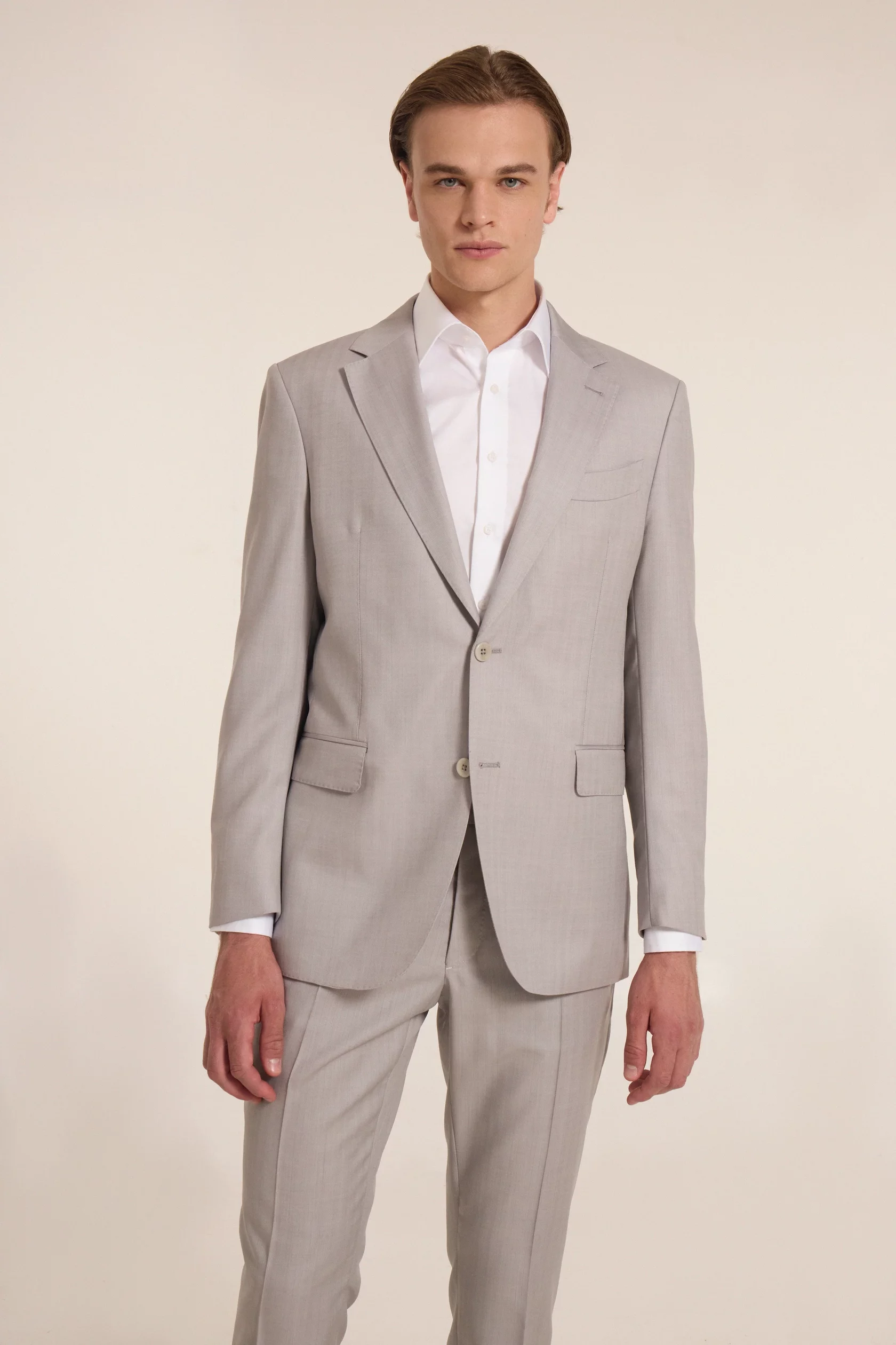Light grey wool suit with invisible stripes - Image 2