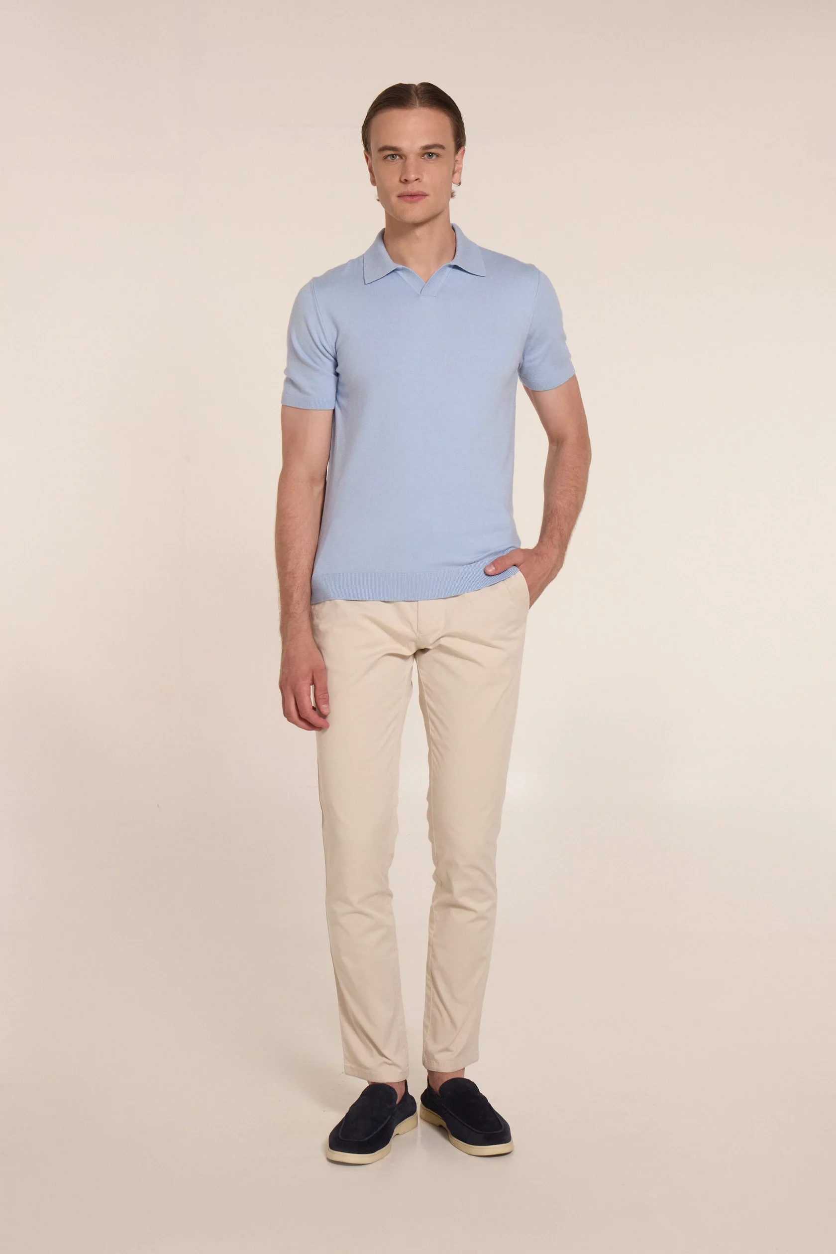 Creme white polo V with cashmere - Image 5